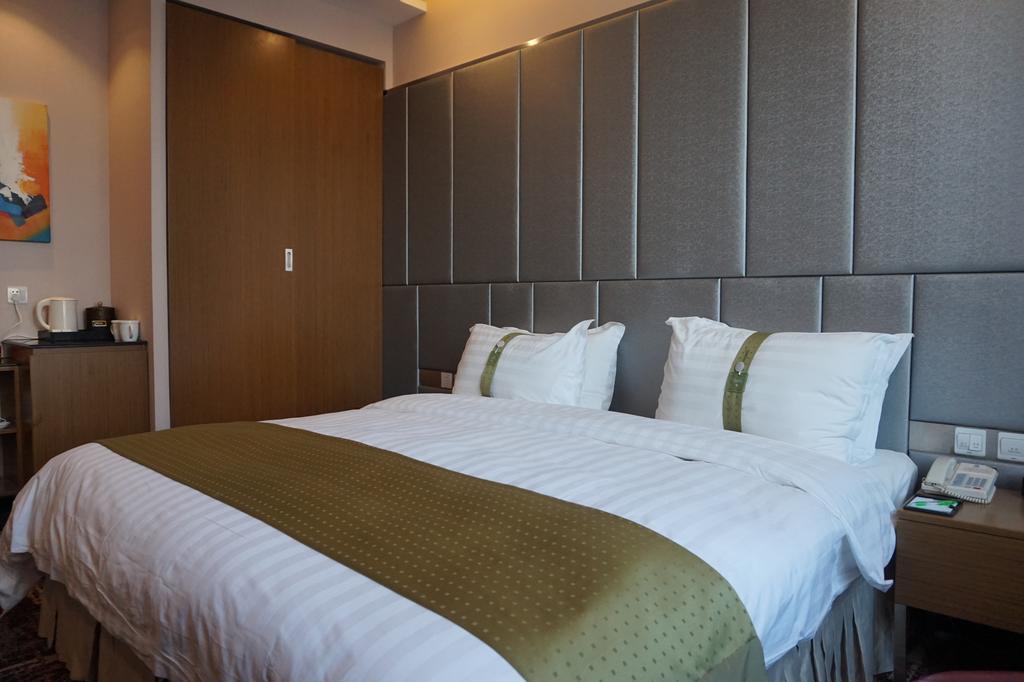 Holiday Inn City Centre Harbin Exterior photo