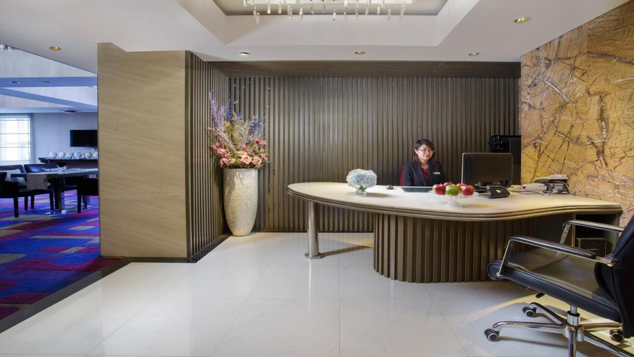 Holiday Inn City Centre Harbin Exterior photo